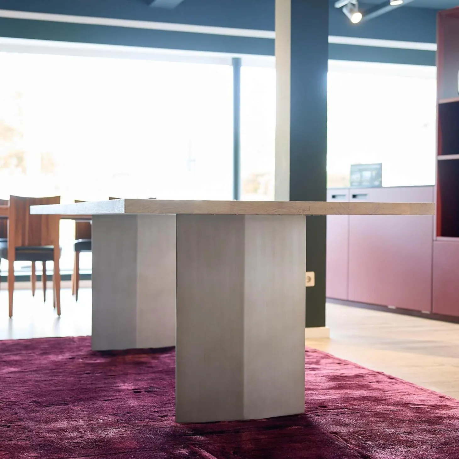 Esstisch Sky Squared Eiche Milchweiß Pigmentiert Gestell Edelstahl-Effekt