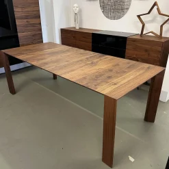 Esstisch SL 1 Astiger Nussbaum Natur Geölt Äste Mit Harz Ausgegossen Inklusive Auszug