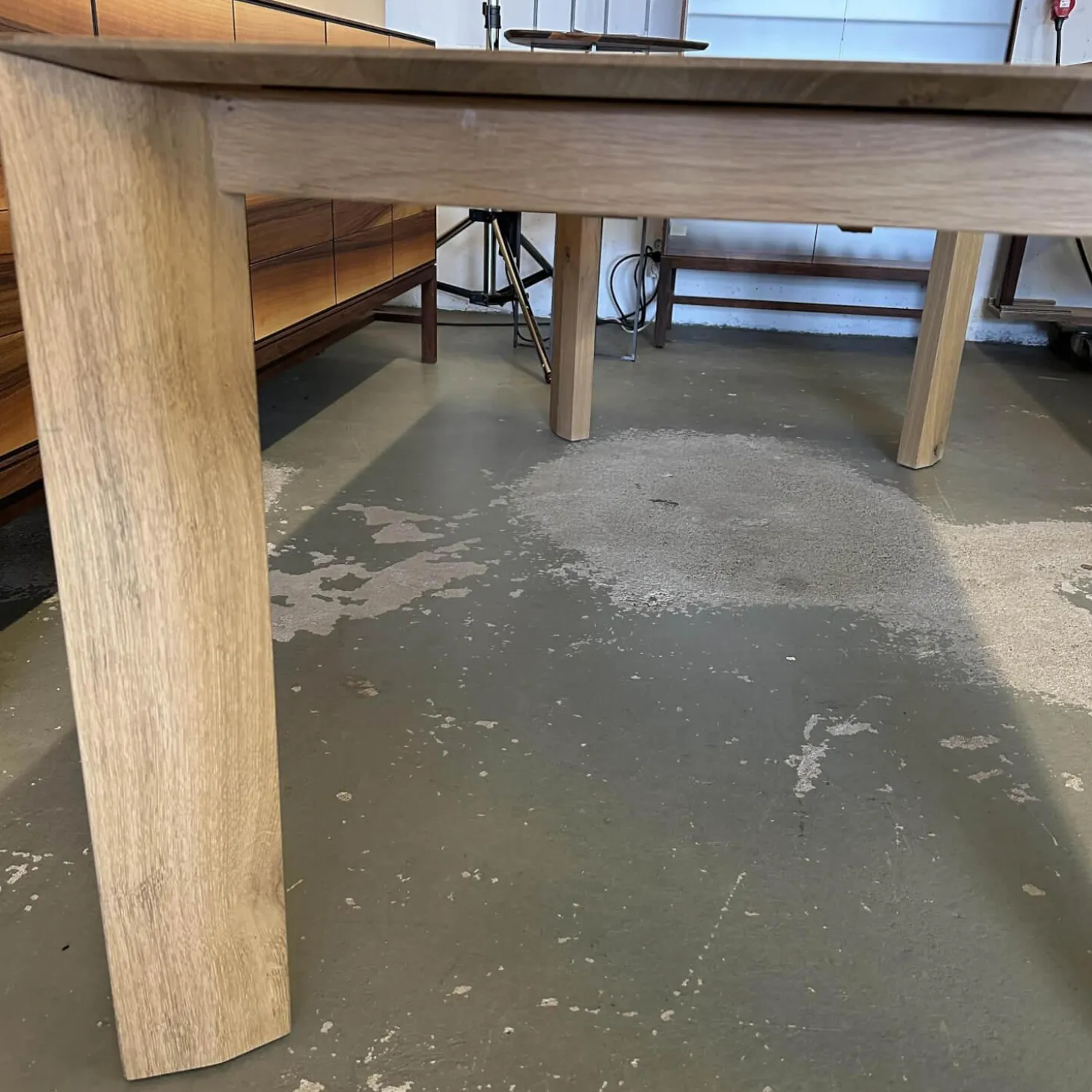 Esstisch SR 1 Light Knorrige Eiche Puro Geölt Äste Mit Zinn Ausgegossen Inklusive Auszug