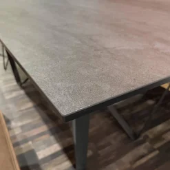 Esstisch T1003 Platte Keramik Anthrazit Metallfuß Schwarz Matt Pulverbeschichtet Ohne Bänke Und Stuhl