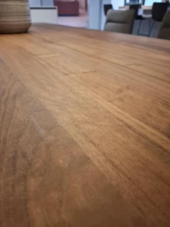 Esstisch Talara Platte Rustikaler Nussbaum Massiv Geölt Gestell Metallkufe Schwarz