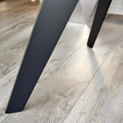 Esstisch Talio 2020 Knorrige Eiche Rustiko Natur Geölt Mittelfuge Äste mit Harz Ausgegossen