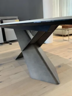 Esstisch Tyron Platte Keramik Marmor Weiß Gestell Metall Bronze Matt