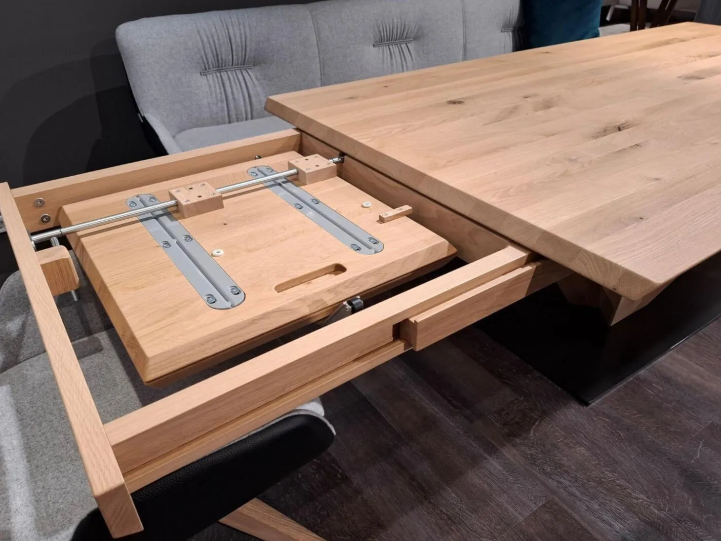 Esstisch Vgalvino Wildeiche Rustico Schwarz Geölt mit 2 Tischverlängerungen