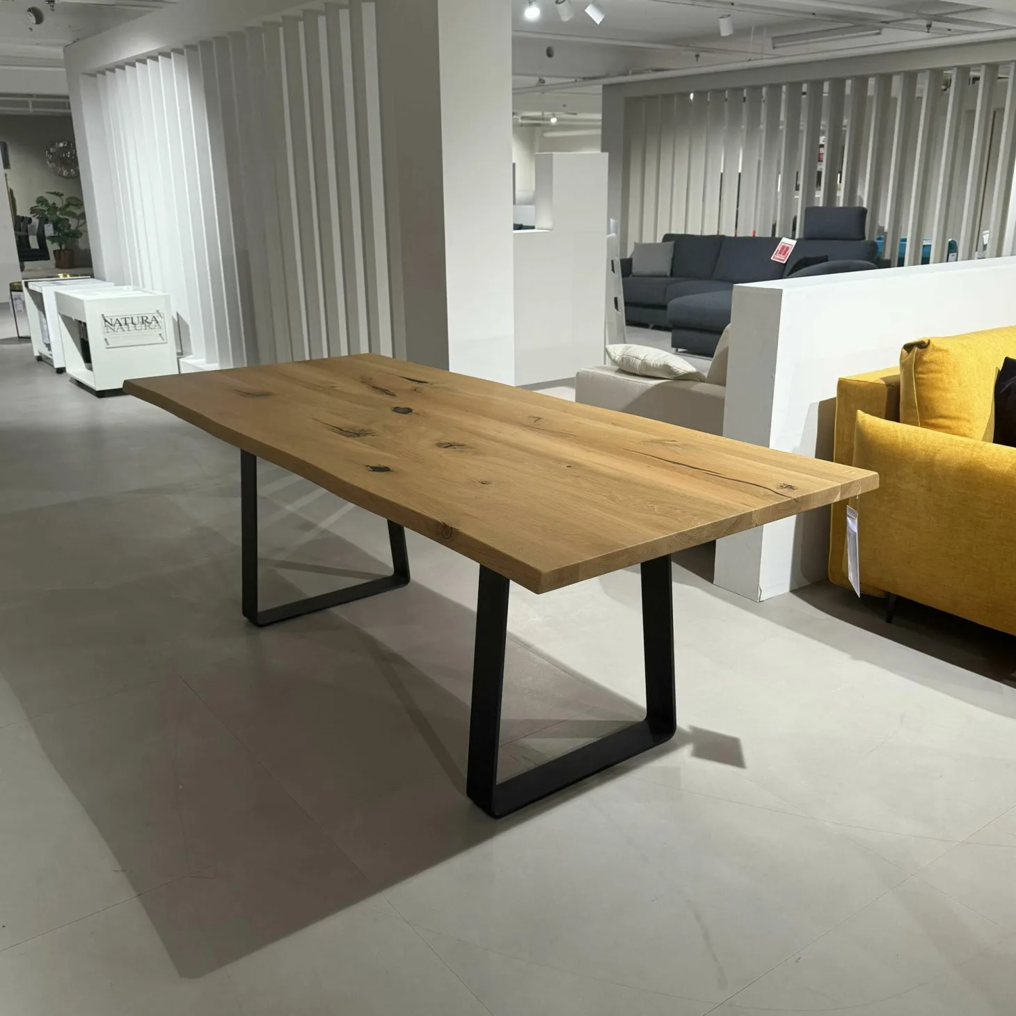 Esstisch Wildeiche Gebürstet Natur Kufengestell Metall Schwarz Lackiert