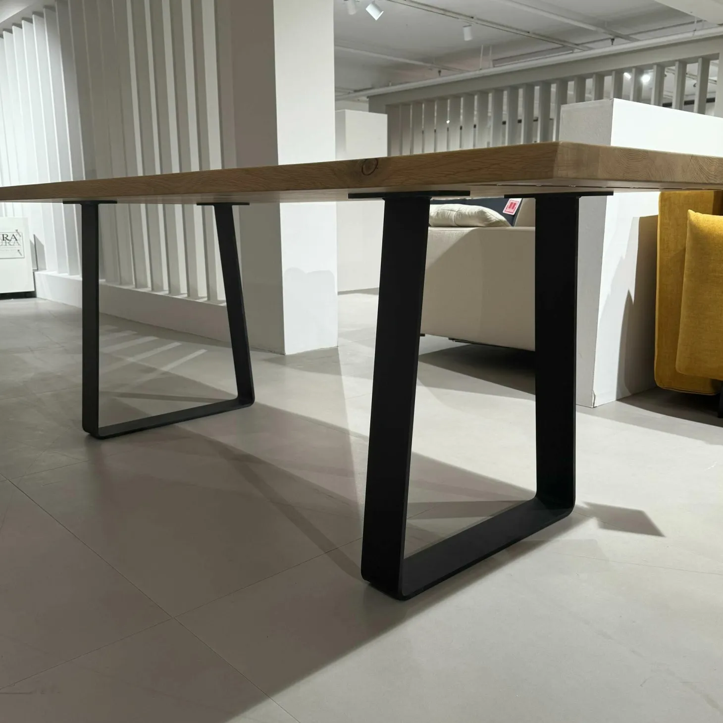 Esstisch Wildeiche Gebürstet Natur Kufengestell Metall Schwarz Lackiert