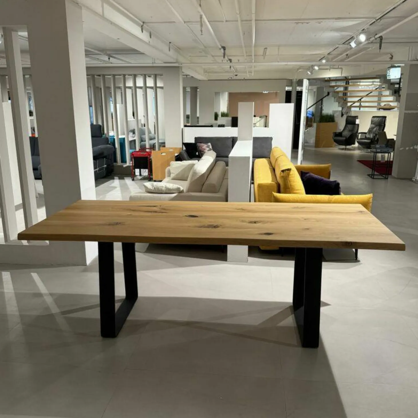 Esstisch Wildeiche Gebürstet Natur Kufengestell Metall Schwarz Lackiert