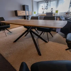 Esstisch WK 852 3 Wildeiche Bianco Geölt Kreuzfuß Gedreht Pulverbeschichtet Schwarz