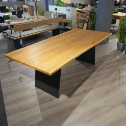 Esstisch Zweigl Z20 Platte Rustikale Asteiche Versiegelt Geölt Mit Mittelsteg Wangen Stahl Schwarzgrau