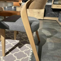 Esstischgruppe V-Rock Mit 4 Stühlen Mit Armlehnen Und 2 Stühlen Ohne Armlehnen Alteiche Rustiko