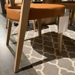 Esstischgruppe V-Rock Mit 4 Stühlen Mit Armlehnen Und 2 Stühlen Ohne Armlehnen Alteiche Rustiko