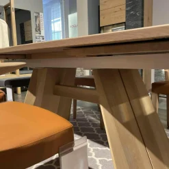 Esstischgruppe V-Rock Mit 4 Stühlen Mit Armlehnen Und 2 Stühlen Ohne Armlehnen Alteiche Rustiko