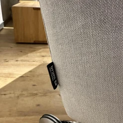 Funktionsliege Tam Stoff Dess 2813 93 Grau Gestell Metall Glänzend Verchromt Seitenlehne Verschieb Und Abklappbar Mit Spitzkissen