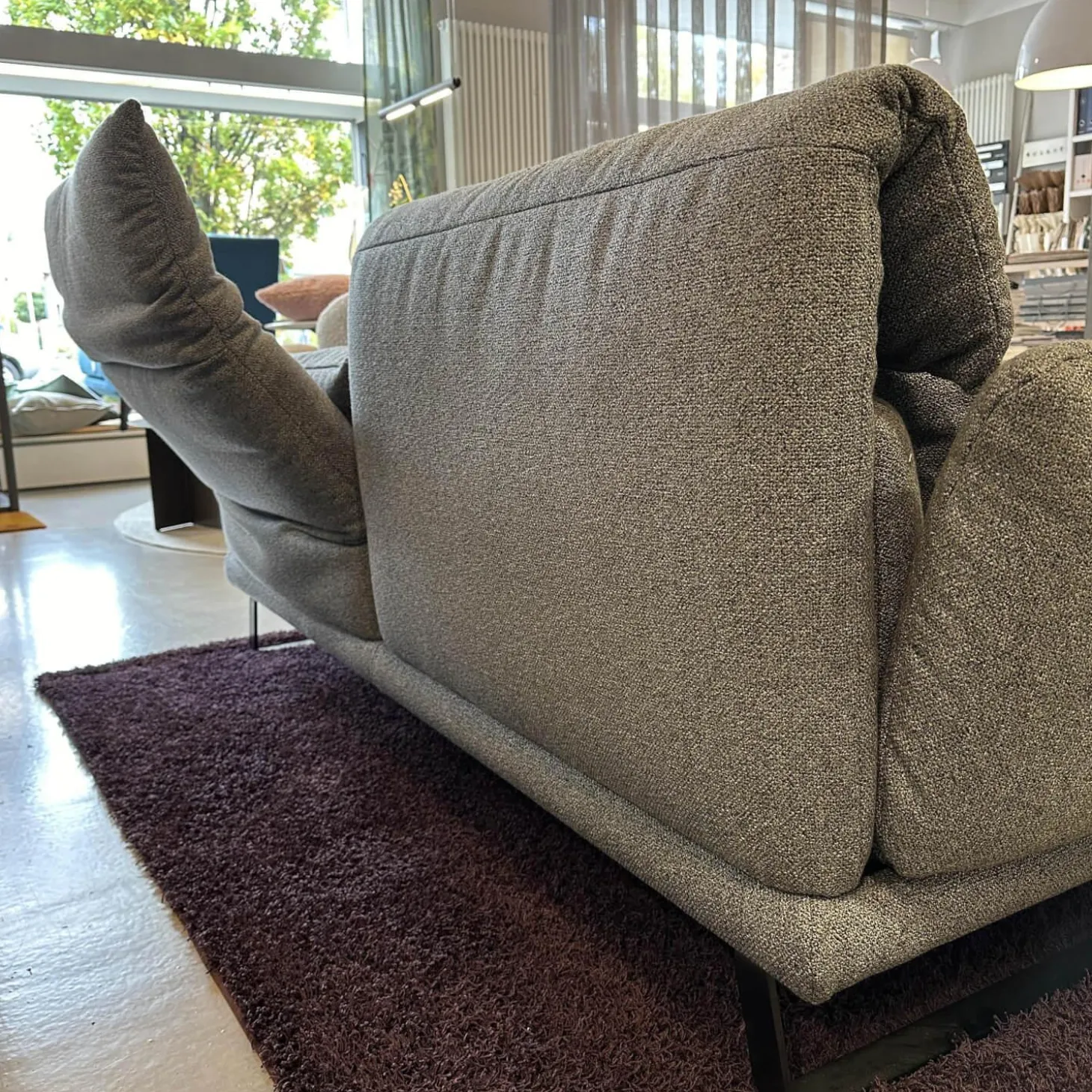 Funktionssofa Clou Bezug Stoff 8 Mara Grau Kufe Metall Matt Schwarz Sitz Drehbar Mit Liegefunktion