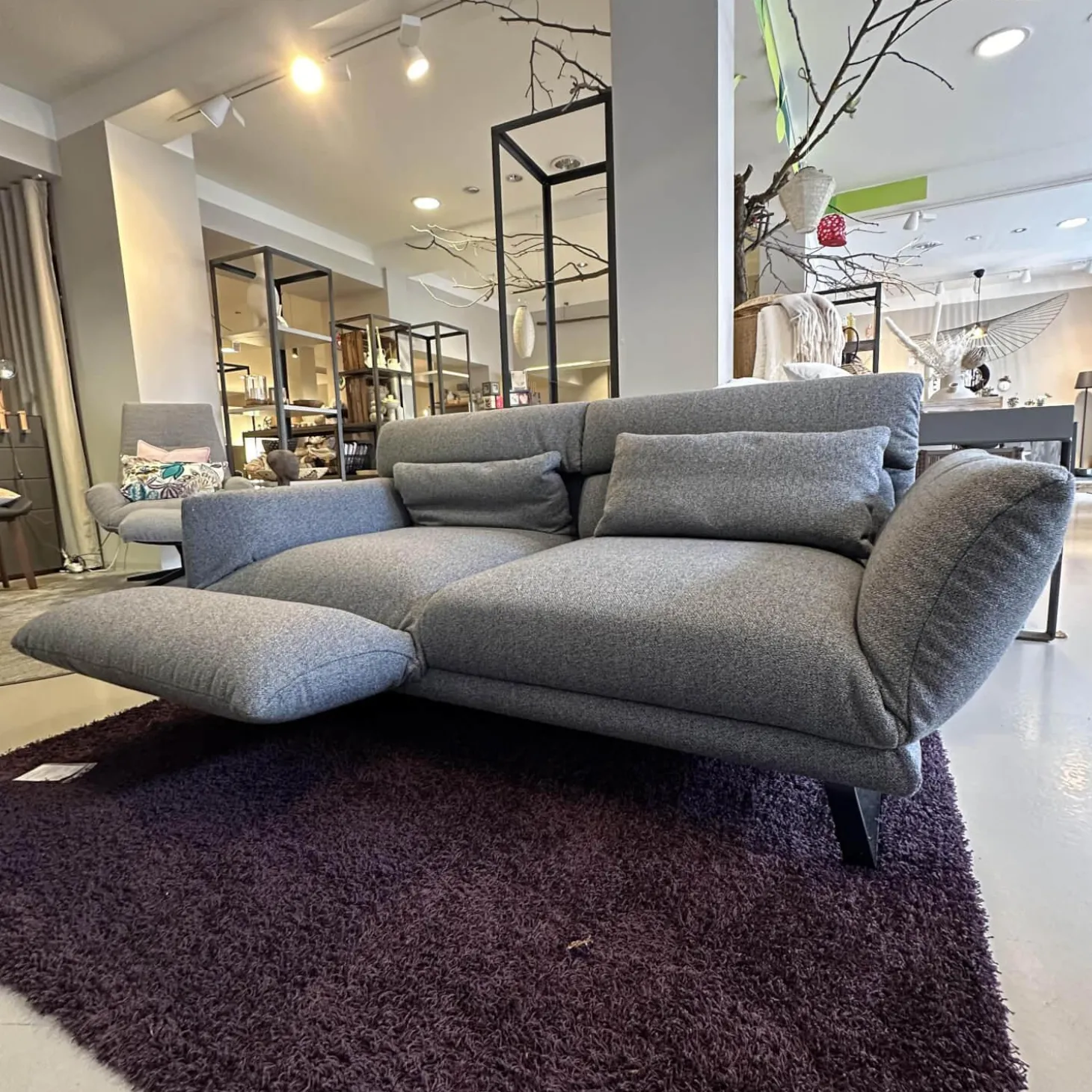 Funktionssofa Clou Bezug Stoff 8 Mara Grau Kufe Metall Matt Schwarz Sitz Drehbar Mit Liegefunktion