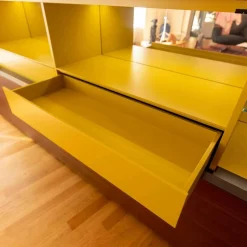 Gallery Low Cupboard Außen Holzfarbe W20 Mongoi Innen Giallo Mustard Rückwand Spiegel Mit Beleuchtun