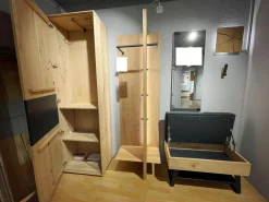 Garderobe 6004 Kerneiche Massiv Natur Gebürstet Braun Riffholzapplikationen Absatz Naturgraues Mattglas Sitzbank Stoff 30/97