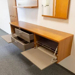 Garderobe Kira 24728 Nussbaum Nova Lack Terra Hochglanz Grau Griffe Metall