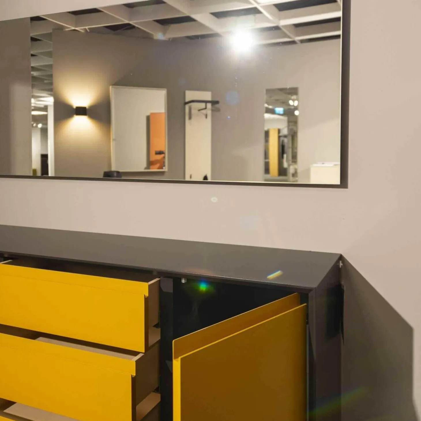 Garderobe Modo 19 Glattlack Curry Mit Spiegel