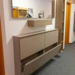 Garderobe Tando Glattlack 408 Terra Grau Beige Eiche Sahara Griffe Metall