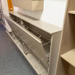 Garderobe Tando Glattlack 408 Terra Grau Beige Eiche Sahara Griffe Metall