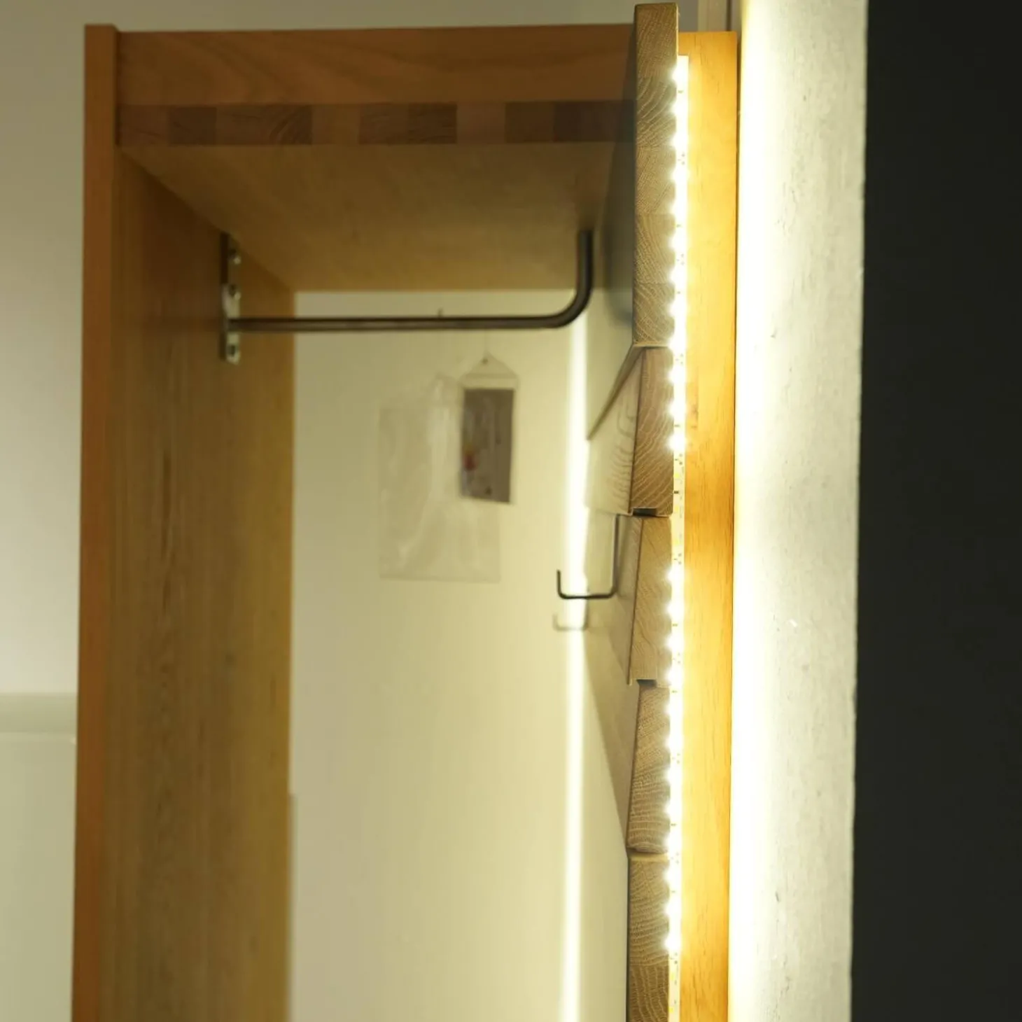 Garderobe V Organo Wildeiche Rustiko Inklusive Seitliche Beleuchtung Mit Schalter