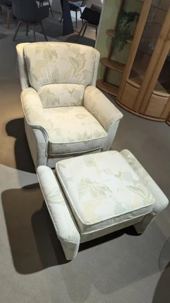 Garnitur 6150 Stoff Samanta 08 Quarz Grau Holzfuß Buche Gebeizt 3-2-1