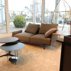 Garnitur Gregor Stoff Kameo K0591 Grau Leder Siria S1221 Tortora Grau Gestell Zinnfarbig Braun Mit Kissen