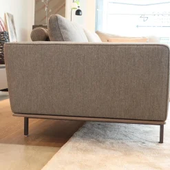 Garnitur Gregor Stoff Kameo K0591 Grau Leder Siria S1221 Tortora Grau Gestell Zinnfarbig Braun Mit Kissen