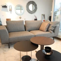 Garnitur Gregor Stoff Kameo K0591 Grau Leder Siria S1221 Tortora Grau Gestell Zinnfarbig Braun Mit Kissen