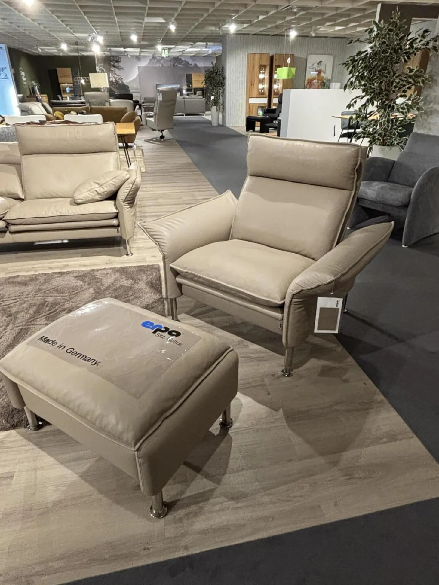 Garnitur Porto 180 Leder 42.400 Stone Grau Fuß Hochglanz