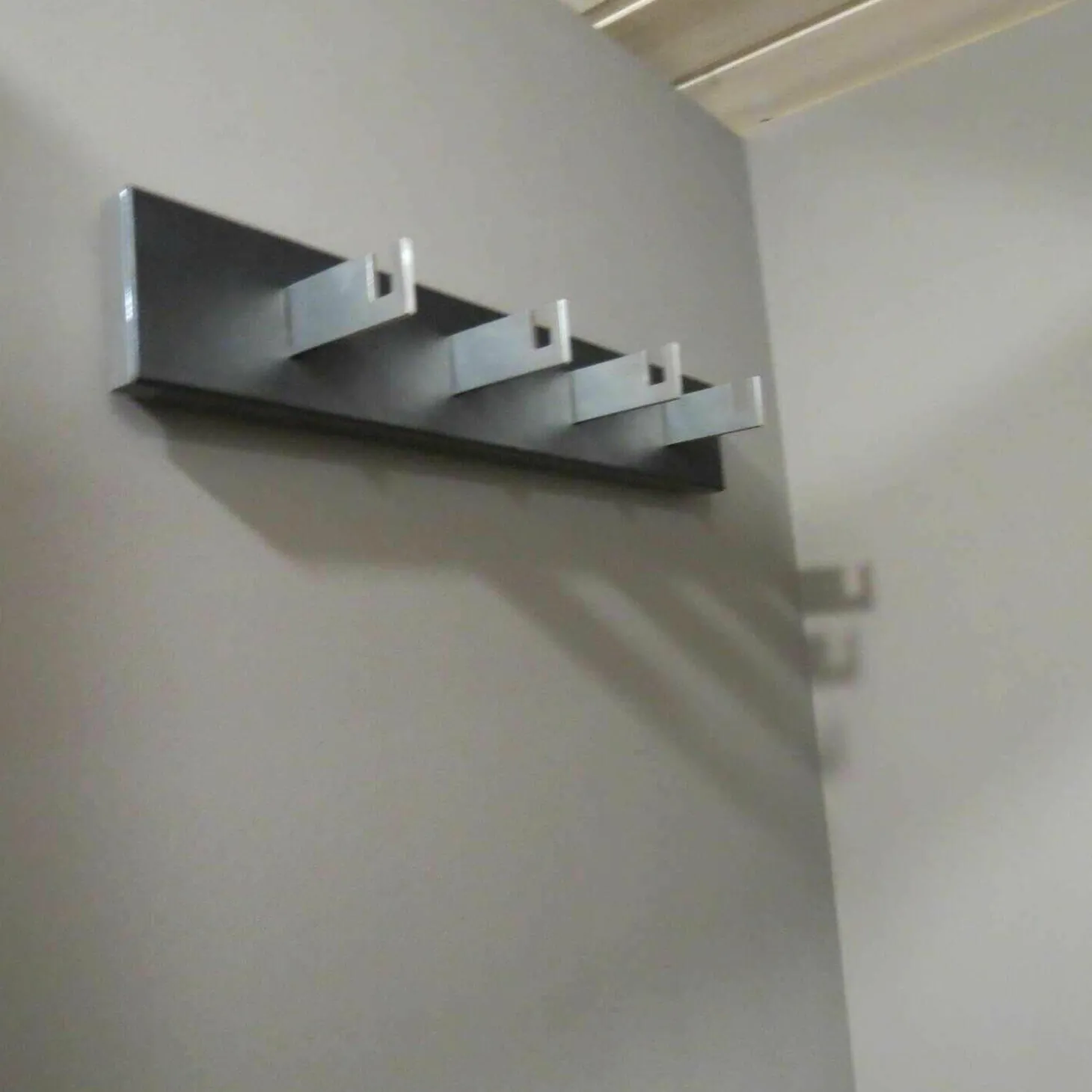 Hakenleiste Hesperide 94 Edelstahl Gebürstet