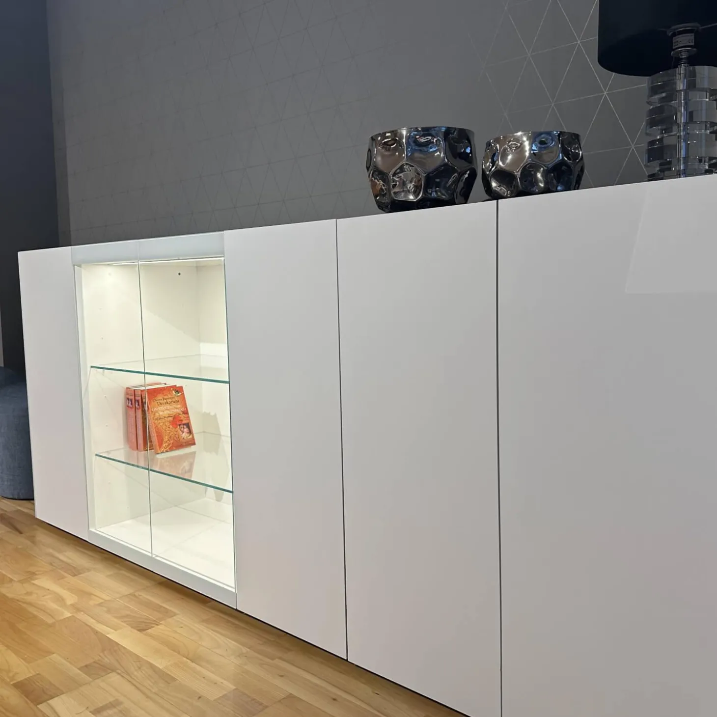 Highboard 251 Just Cube Light Lack M03 Schneeweiß Steinplatte