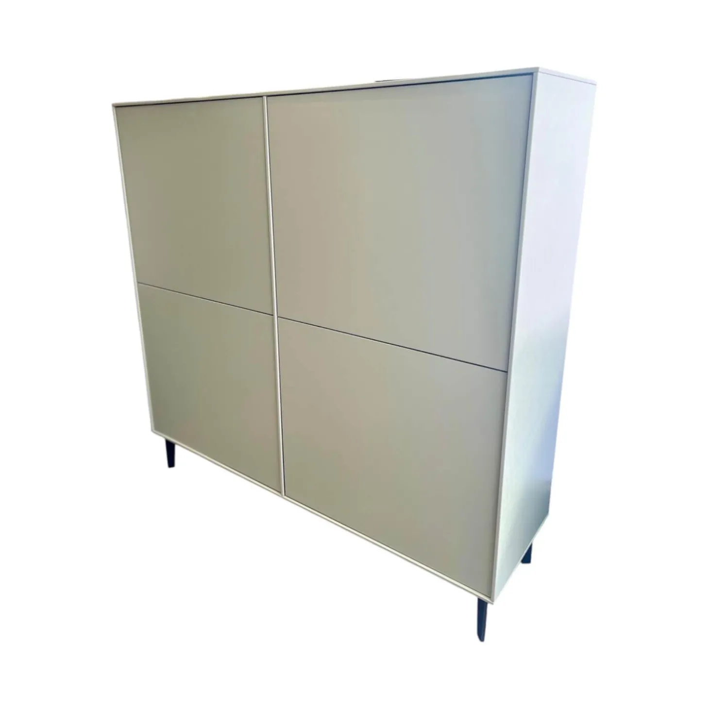 Highboard Casello MDF Lack Schilfgrün Grün Grau Sockelfüße Schwarz Matt