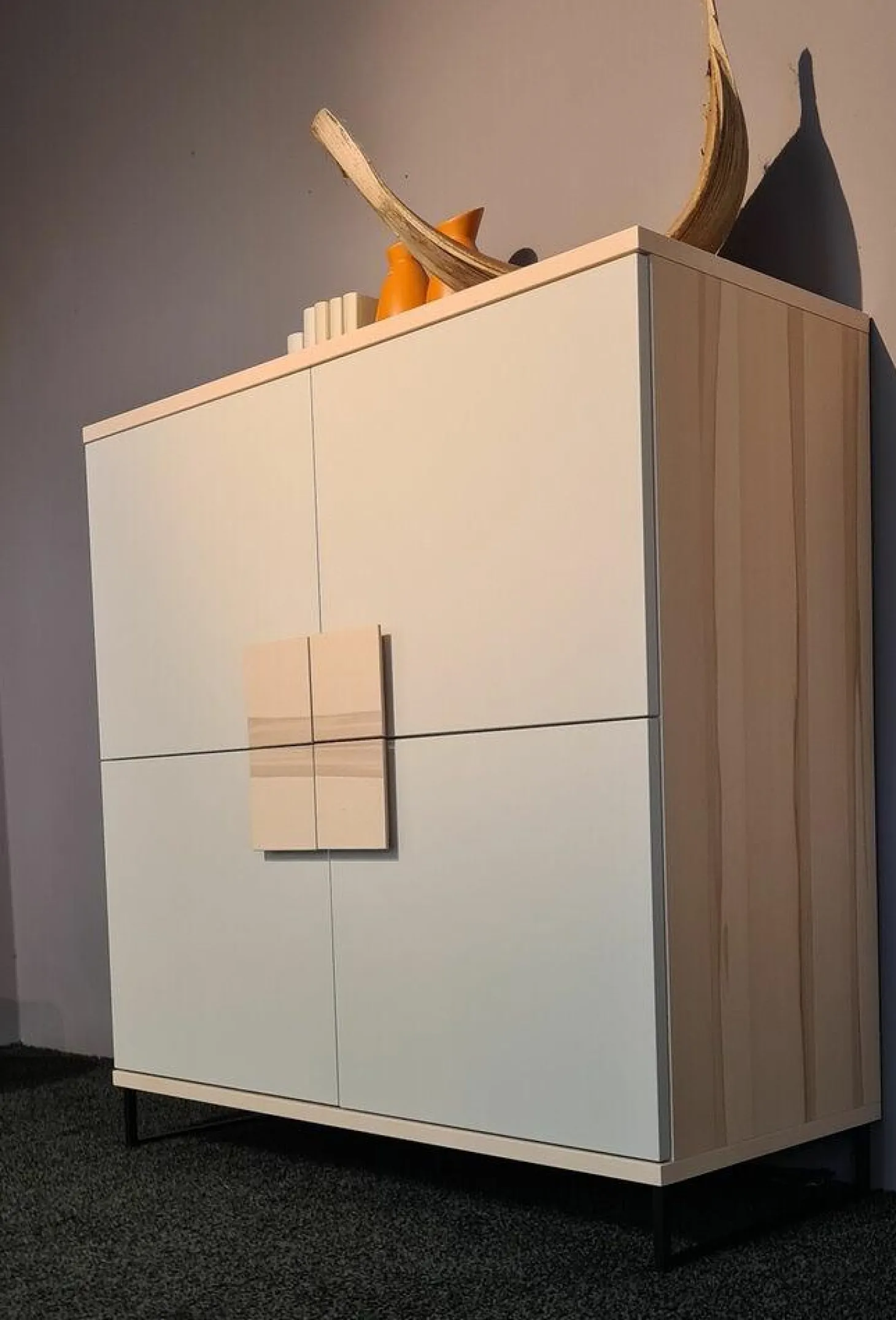 Highboard Finale Korpus Kristallbuche Furniert Front Lack Matt Seidengrau