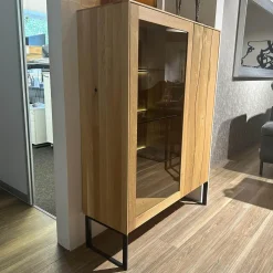 Highboard Mileto C Asteiche Gebürstet Geölt Gestell Metall Schwarz Mit LED Beleuchtung