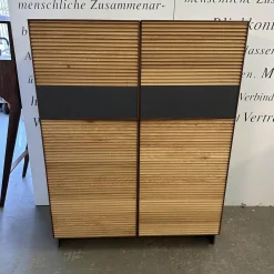 Highboard Schrank Tratum Klein Knorrige Eiche Natur Geölt Glas Dunkelgrau Matt Mit Lamellenfronten