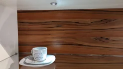 Highboard Square Lack Weiß Absetzung Tineo Mit LEB Beleuchtung