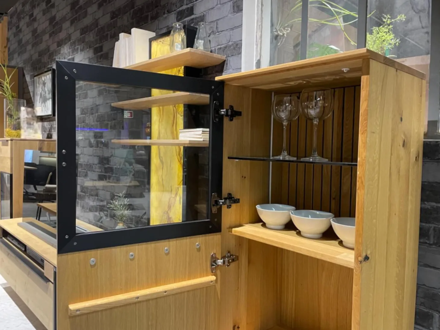 Highboard WK 490 Baristo 180180 Asteiche Massiv Natur 2502 Belassen Geölt Mit LED Beleuchtung