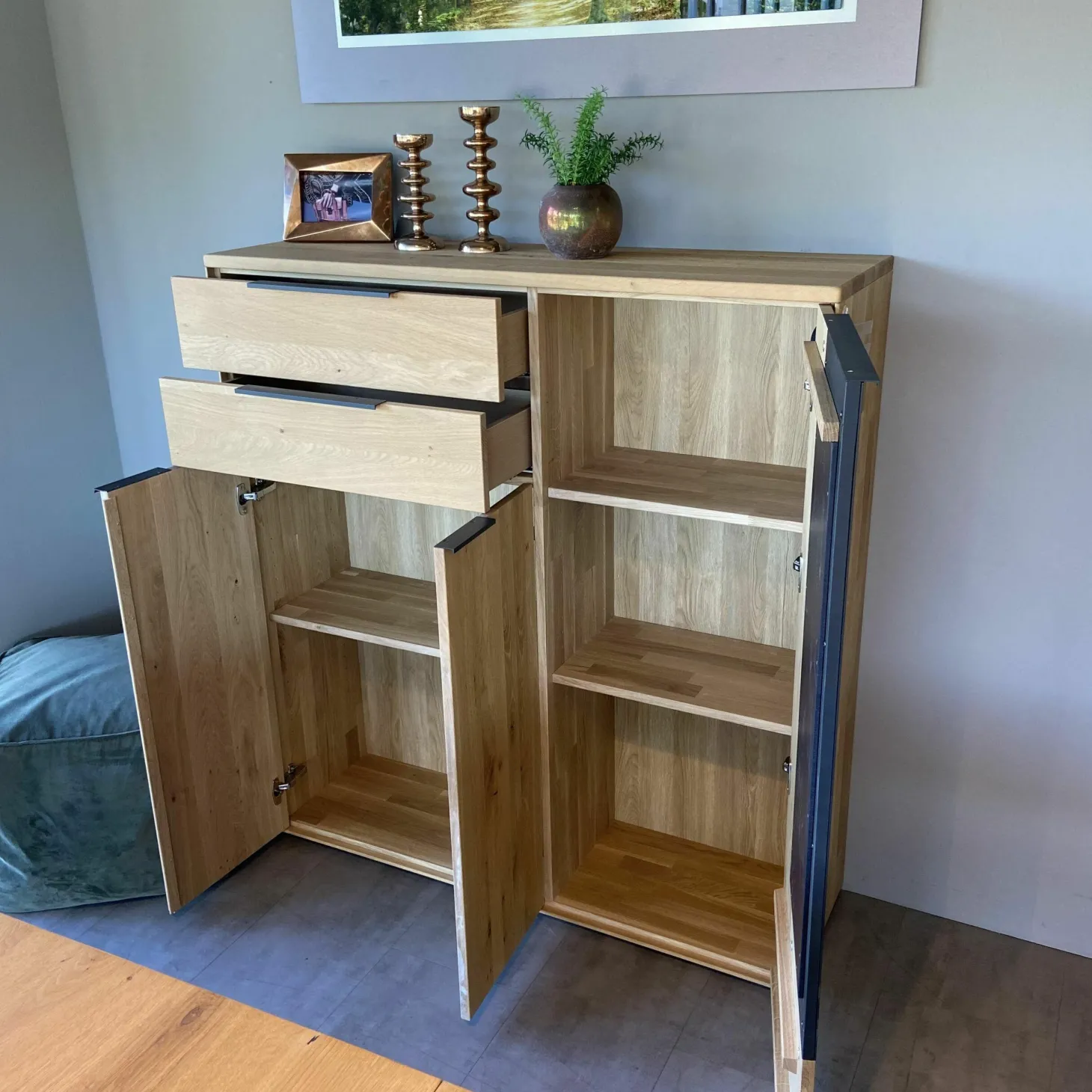 Highboard Wolter Wildeiche mit Akzentbeleuchtung