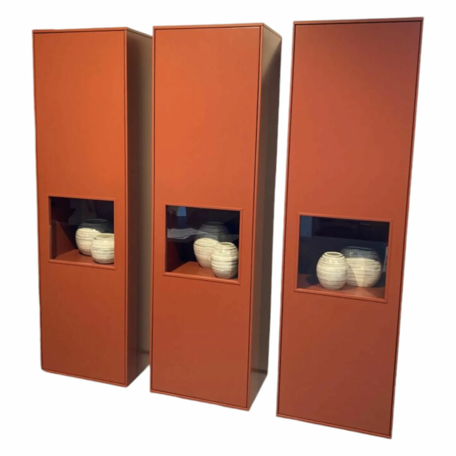 Hängeelement Kombi Kara Frame Lack Ziegelrot Glastür Inklusive Beleuchtung