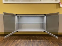 Hängesideboard Cubus Light Lack M10 Bronze Metallic Grau Inklusive Vitrinenbeleuchtung