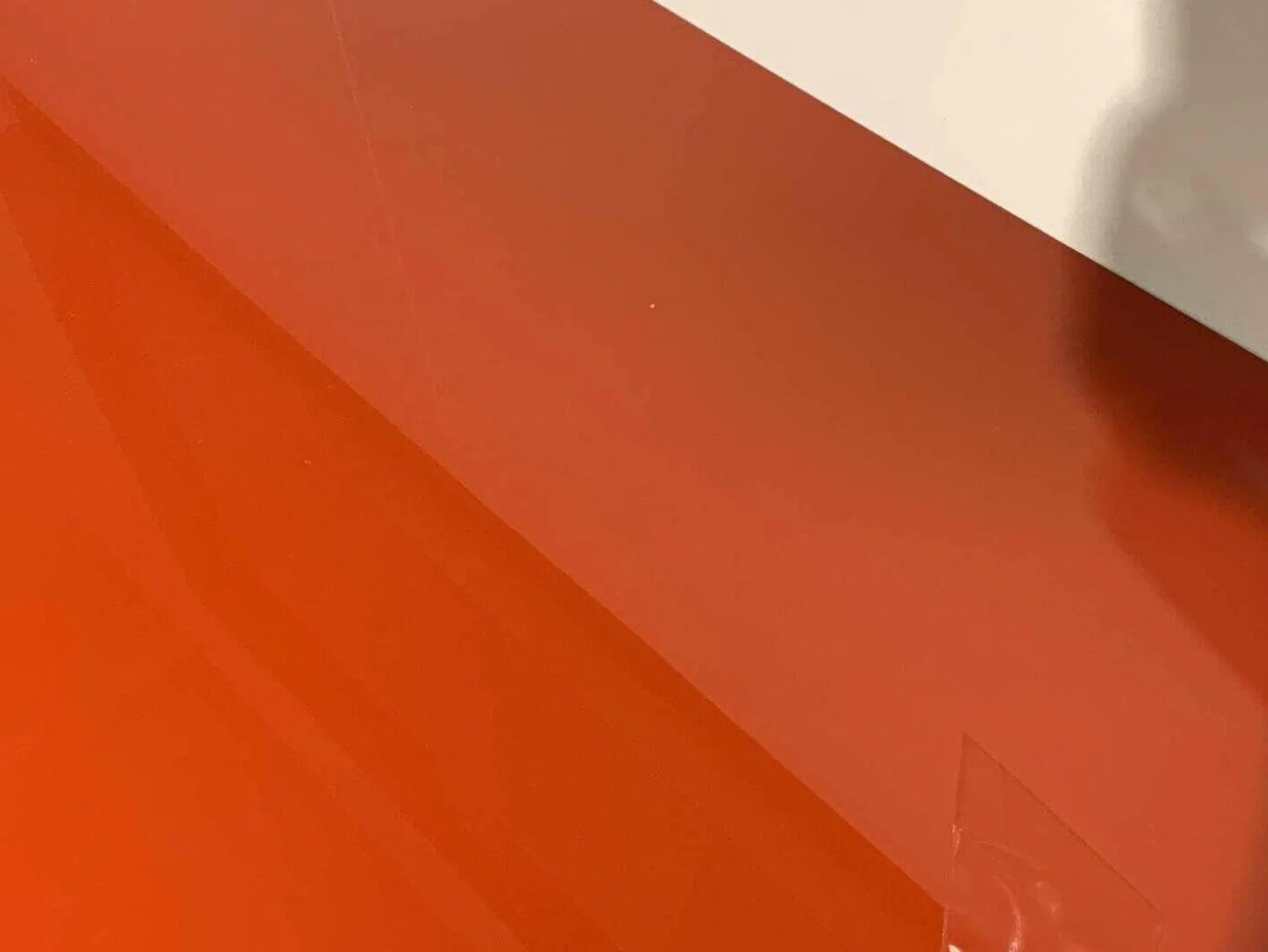 Hänge-Sideboard Nex Box Holz Grau Rot Lack