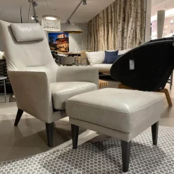 Hochlehnsessel Coco Bezug BW 0300-704 Leder Gascogne Grey Inklusive Hocker