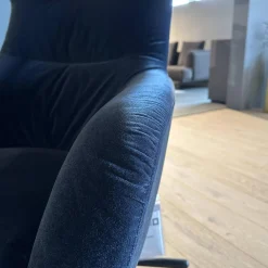 Hochlehnsessel Victor Stoff 4473 69 Dunkelblau Kreuzfuß Schwarz Inklusive Hocker