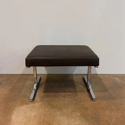 Hocker Berlin Chair Leder Vintage 65 1410 Cigar Schwarz Gestell Profilstahl Hochglanz Verchromt