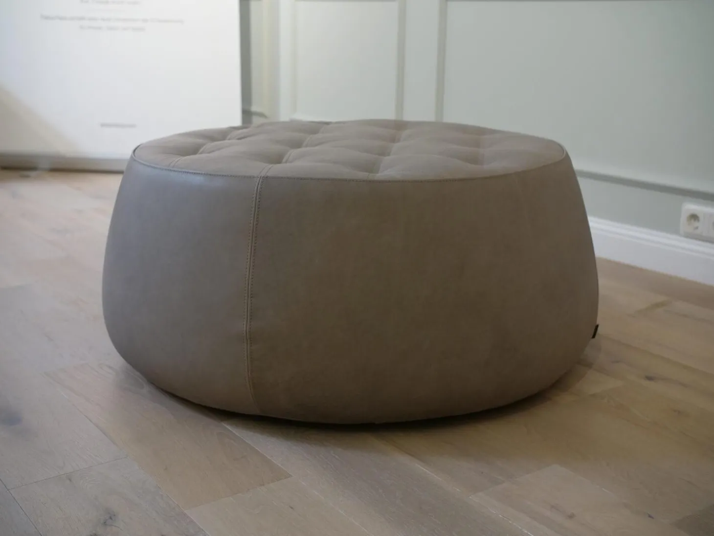 Hocker Big Jack Bezug Leder Rancho Cora Grau Beige