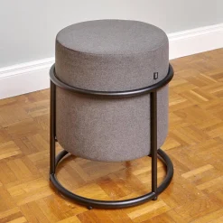 Hocker Drop 079100 Bezug Stoff 7205 Torf Braun Gestell M20 Schwarz Lack