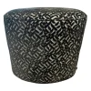 Hocker Easy Oval Stoff 07 Graphite Schwarz Weiß
