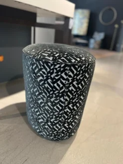 Hocker Easy Oval Stoff 07 Graphite Schwarz Weiß